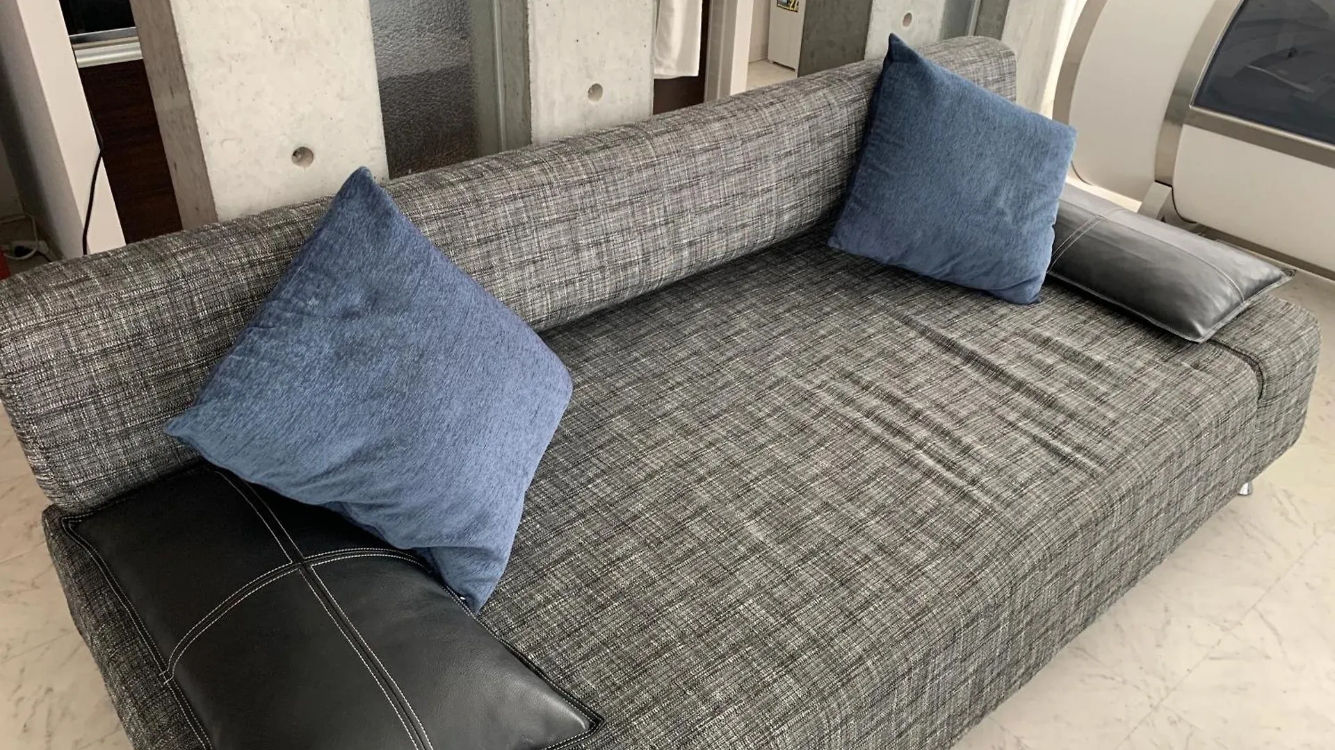 O2 Capsule House Otaru Apartment Japan