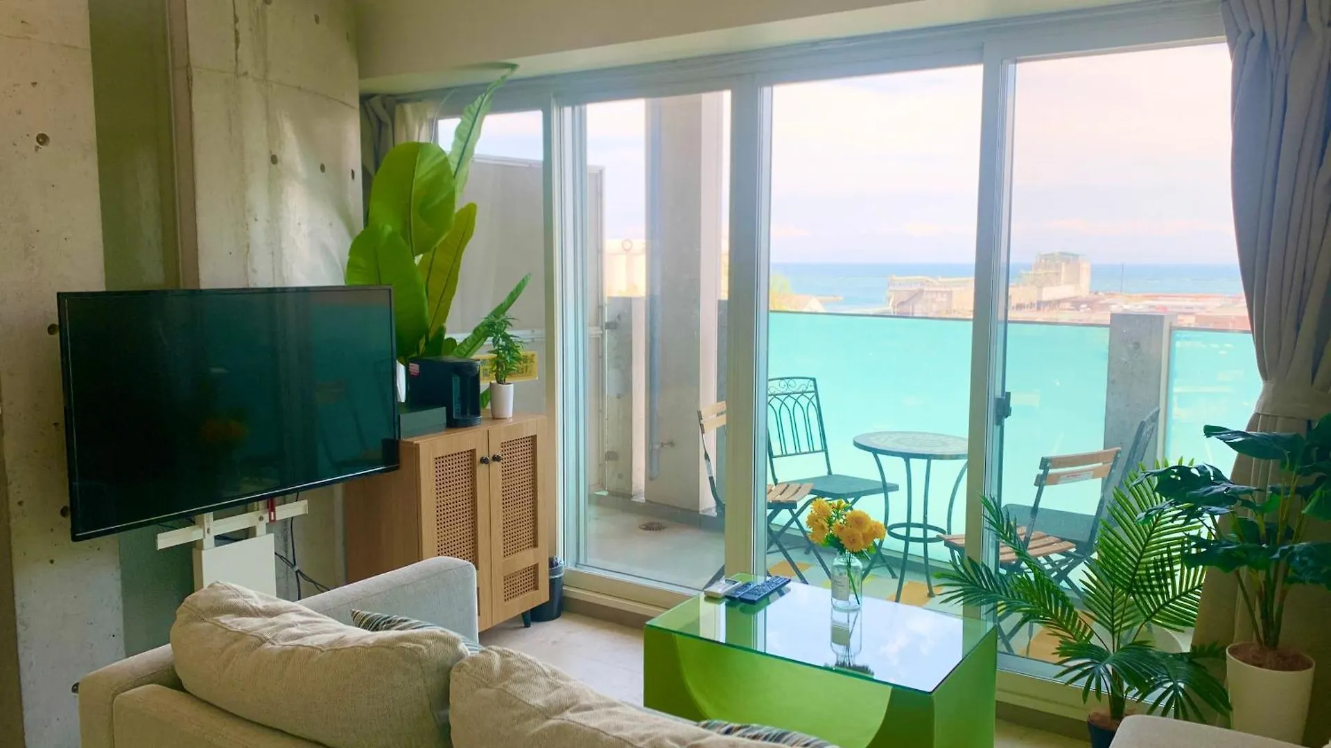 O2 Capsule House Otaru Apartment